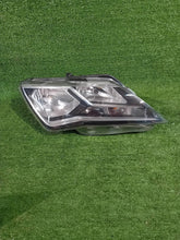 Laden Sie das Bild in den Galerie-Viewer, Frontscheinwerfer Seat Toledo IV 6JB941016 Rechts Scheinwerfer Headlight SCH5509429505sl