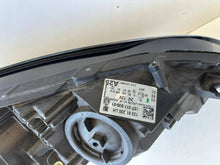 Laden Sie das Bild in den Galerie-Viewer, Frontscheinwerfer Opel Corsa E 13381335 Links Scheinwerfer Headlight SCH4363468882xg