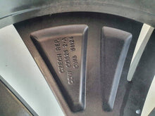 Laden Sie das Bild in den Galerie-Viewer, 1x Alufelge 19 Zoll 5LA601025A Skoda Enyaq Rim Wheel FEL4922501531gi