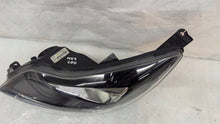 Load image into Gallery viewer, Frontscheinwerfer Ford Focus BM5113W030RA Links Scheinwerfer Headlight SCH4392240032bp