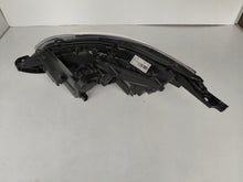 Laden Sie das Bild in den Galerie-Viewer, Frontscheinwerfer Peugeot 2008 9814739580 LED Rechts Scheinwerfer Headlight