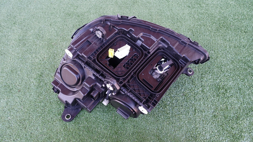 Frontscheinwerfer Mercedes-Benz W213 A2139068409 LED Rechts Headlight SCH8275934279cq