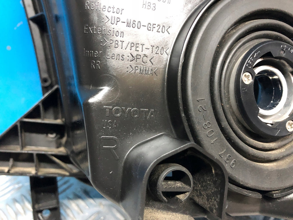 Frontscheinwerfer Toyota Tundra Rechts Scheinwerfer Headlight SCH2626708597mr