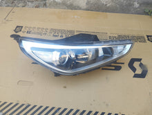 Load image into Gallery viewer, Frontscheinwerfer Hyundai I30 III 92102-G4XXX 92102-G4 Rechts Headlight SCH1529179108qt
