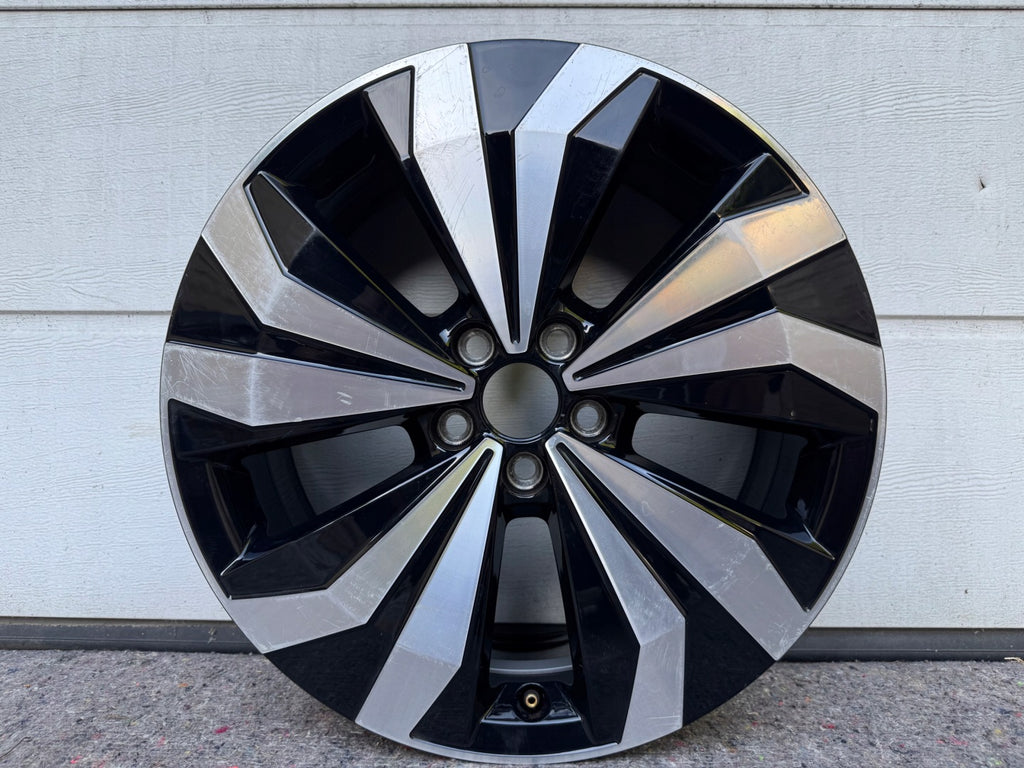 1x Alufelge 17 Zoll 6.5" 5x100 39ET Glanz Schwarz 2GM601025E VW T-Cross FEL3995915972qc