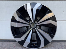 Load image into Gallery viewer, 1x Alufelge 17 Zoll 6.5" 5x100 39ET Glanz Schwarz 2GM601025E VW T-Cross FEL3995915972qc