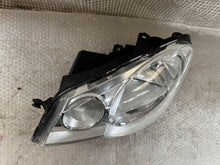 Load image into Gallery viewer, Frontscheinwerfer VW Polo 89311996 Links Scheinwerfer Headlight SCH4405570914ht
