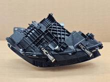 Load image into Gallery viewer, Frontscheinwerfer BMW Active Tourer U06 5A42243 LED Rechts oder Links SCH6073272525kz