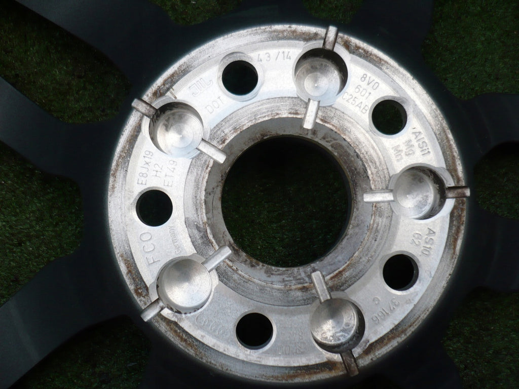 1x Alufelge 19 Zoll 8.0" 5x112 49ET Glanz Graphit 8V0601015AB Audi A3 Mg FEL6145511793et