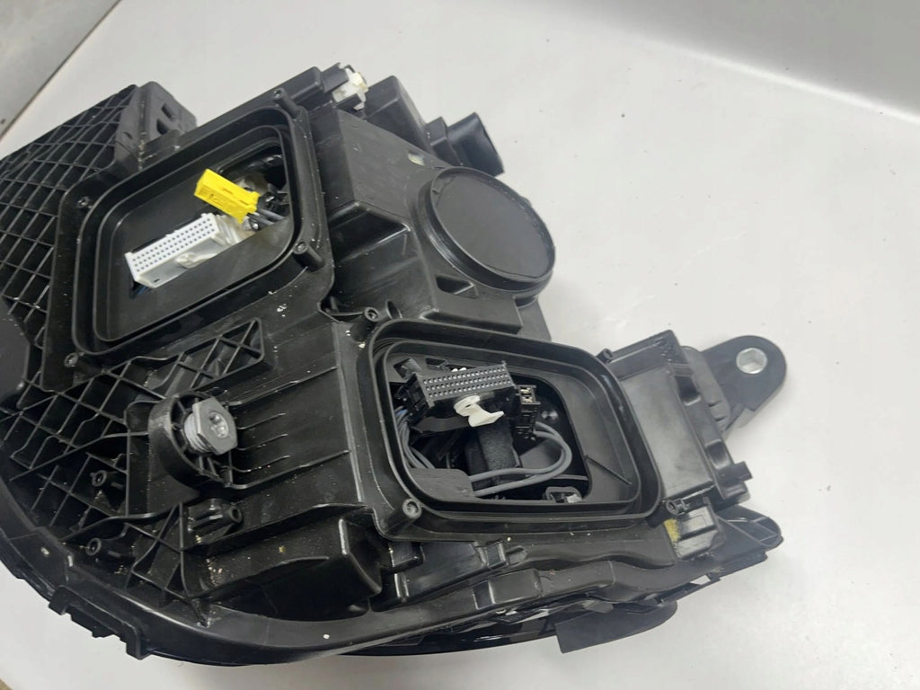 Frontscheinwerfer Mercedes-Benz W213 A2139069808 LED Rechts Headlight SCH8128012149bg