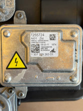 Load image into Gallery viewer, Frontscheinwerfer BMW E93 E92 7273203-07 Xenon Links Scheinwerfer Headlight SCH9197138712of