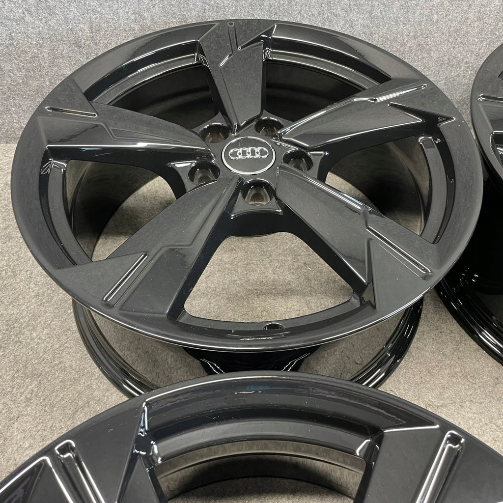 4x Alufelge 18 Zoll 8.0" 5x112 39ET Glanz Silber 4K0601025D Audi A6 C8 Rim Wheel FEL9755091052mi