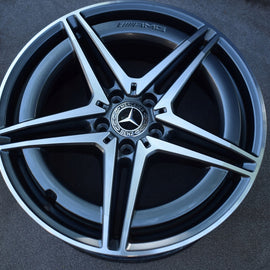 1x Alufelge 19 Zoll 8.5