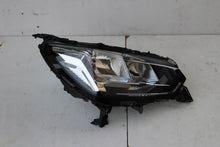 Load image into Gallery viewer, Frontscheinwerfer Peugeot 2008 9833091280 Rechts Scheinwerfer Headlight SCH1391585937zf