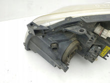 Laden Sie das Bild in den Galerie-Viewer, Frontscheinwerfer Toyota Avensis AMD148013 Rechts Scheinwerfer Headlight SCH8325475024dk