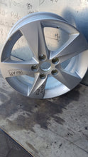 Laden Sie das Bild in den Galerie-Viewer, 1x Alufelge 16 Zoll 6.5&quot; 5x114.3 529103Y210 Hyundai I30 Rim Wheel