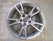Laden Sie das Bild in den Galerie-Viewer, 4x Alufelge 17 Zoll 6.5" 5x112 33ET Glanz Silber 8U00714978Z8 Audi A4 B5 FEL7573674833xm