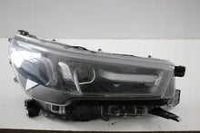 Laden Sie das Bild in den Galerie-Viewer, Frontscheinwerfer Toyota Hilux Full LED Rechts Scheinwerfer Headlight SCH4109923255bf