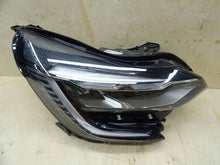 Laden Sie das Bild in den Galerie-Viewer, Frontscheinwerfer Renault Captur II 260104525R LED Rechts Scheinwerfer Headlight