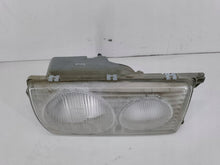 Laden Sie das Bild in den Galerie-Viewer, Frontscheinwerfer Mercedes-Benz W123 1305235051R Rechts Scheinwerfer Headlight SCH3847615036bm