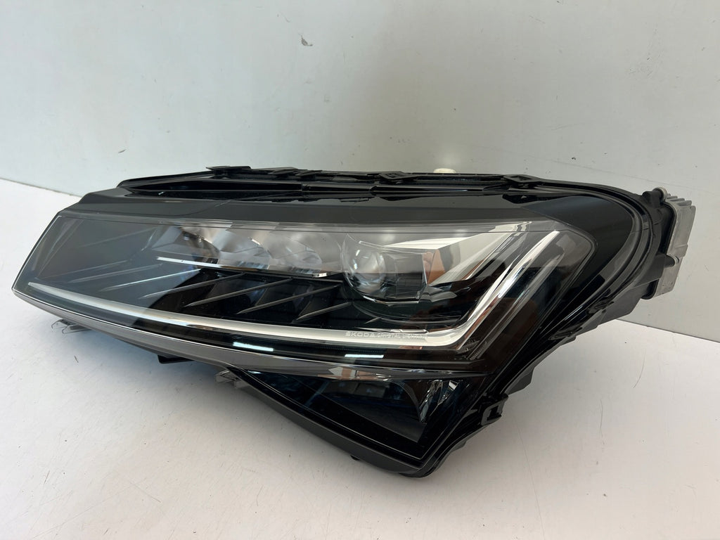 Frontscheinwerfer Skoda Superb II 3V1941015E Links Scheinwerfer Headlight