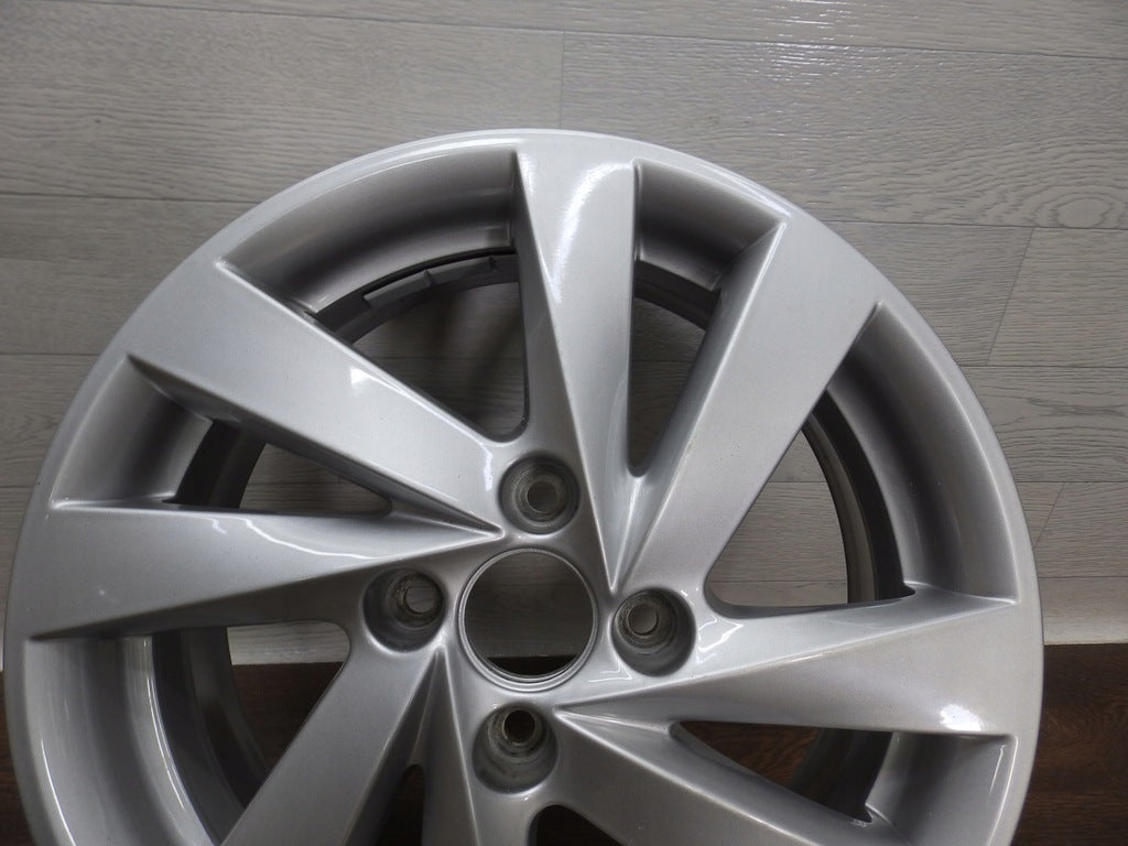 1x Alufelge 15 Zoll 5.5" 4x100 41ET Glanz Silber 1SL601025A Seat Rim Wheel FEL5381974657qu