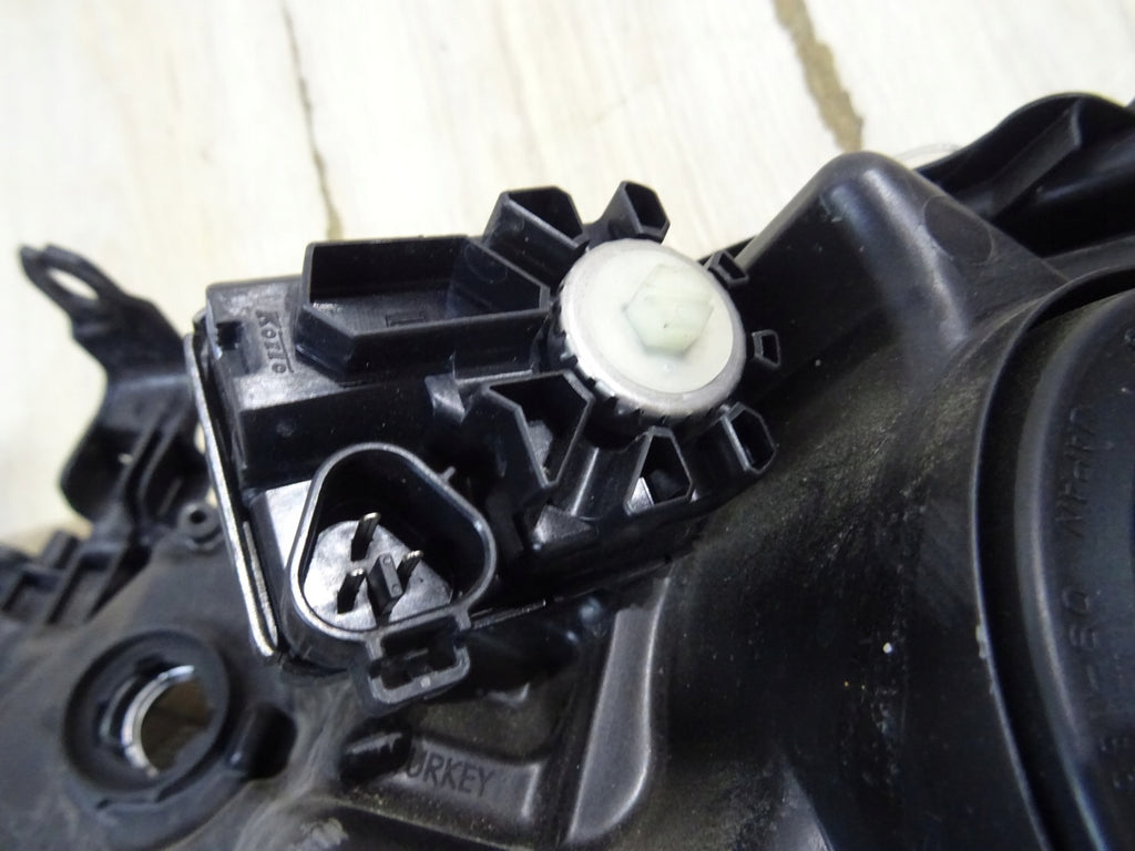 Frontscheinwerfer Toyota Corolla 81113-02T31 Rechts Scheinwerfer Headlight SCH7451111597oa