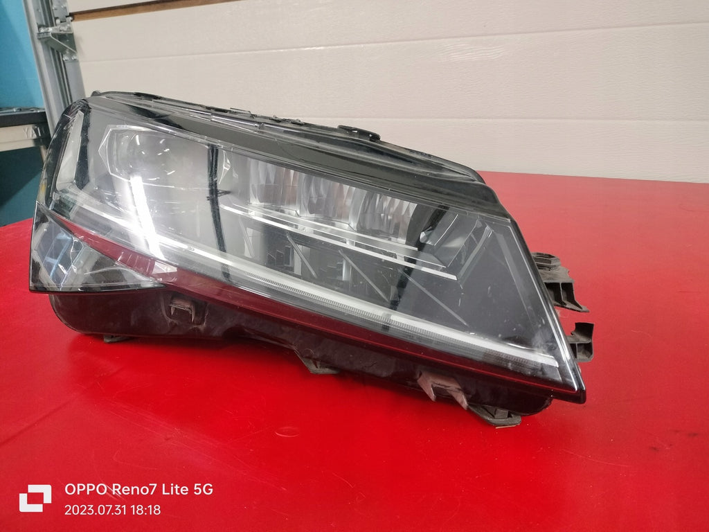Frontscheinwerfer Skoda Superb III 3V1941016D Full LED Rechts Headlight
