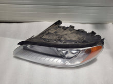 Laden Sie das Bild in den Galerie-Viewer, Frontscheinwerfer Volvo V70 S80 31353532 Xenon Links Scheinwerfer Headlight SCH1158137288ld