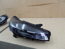 Laden Sie das Bild in den Galerie-Viewer, Frontscheinwerfer Renault Clio I V 260103507R Full LED Rechts Headlight SCH7532784052zo