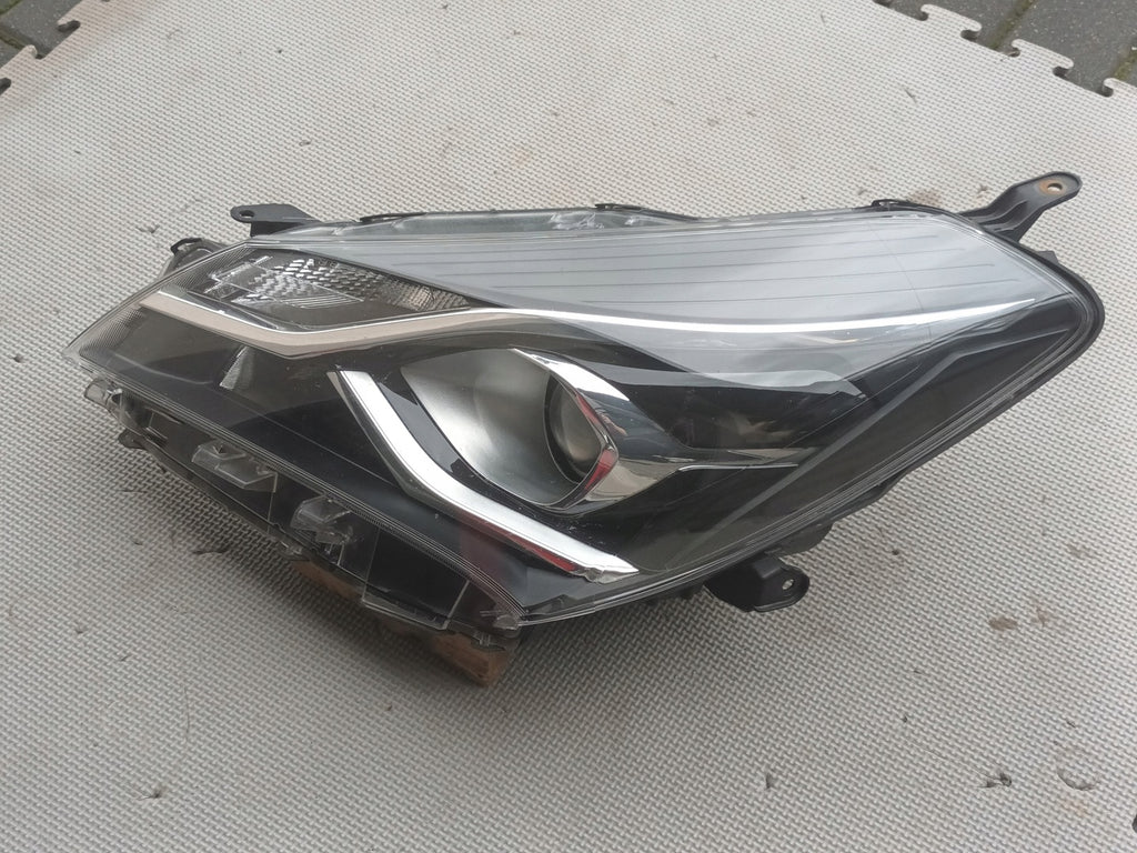 Frontscheinwerfer Toyota Yaris Links Scheinwerfer Headlight