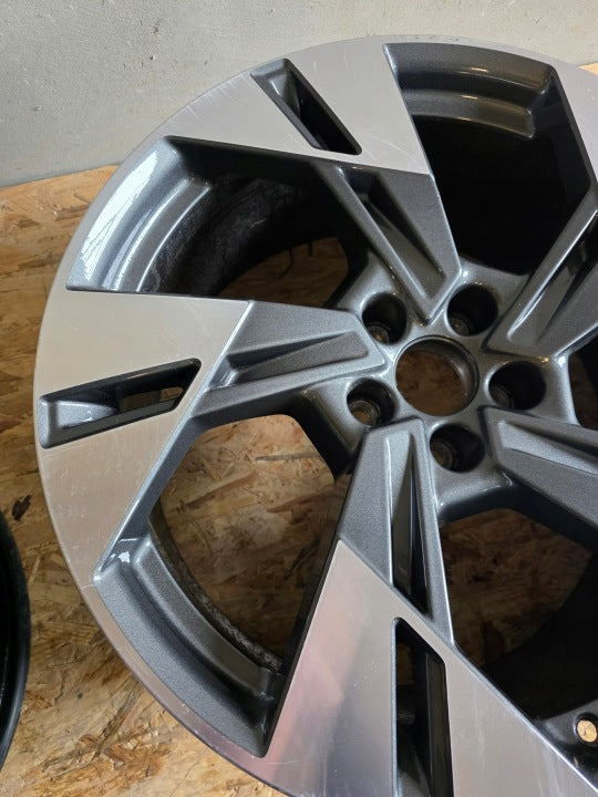 1x Alufelge 20 Zoll 9.0" 5x112 38ET Glanz Silber 4KE601025AA Audi E-Tron FEL9627665612lt
