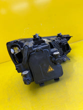 Load image into Gallery viewer, Frontscheinwerfer Audi A1 8XA941005 Xenon Ein Stück (Rechts oder Links)