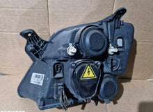 Laden Sie das Bild in den Galerie-Viewer, Frontscheinwerfer Opel Meriva A 85122000 Xenon Rechts Scheinwerfer Headlight SCH9739686550la