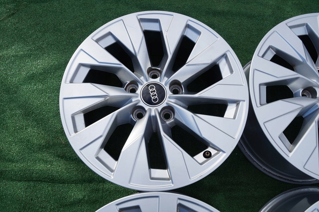 4x Alufelge 16 Zoll 7.5" 5x112 43ET Glanz Silber 8Y0601025T Audi A3 Rim Wheel FEL4897535203oo