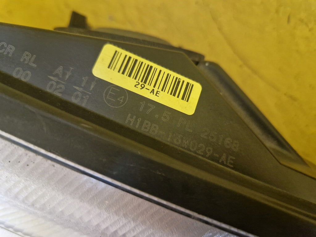 Frontscheinwerfer Ford Fiesta I H1BB-13W029-AE H1BB-13W030-AE Ein Satz Headlight SCH3063899064hj