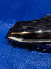 Laden Sie das Bild in den Galerie-Viewer, Frontscheinwerfer VW Golf VIII 5H1941005A LED Links Scheinwerfer Headlight SCH6549406277he