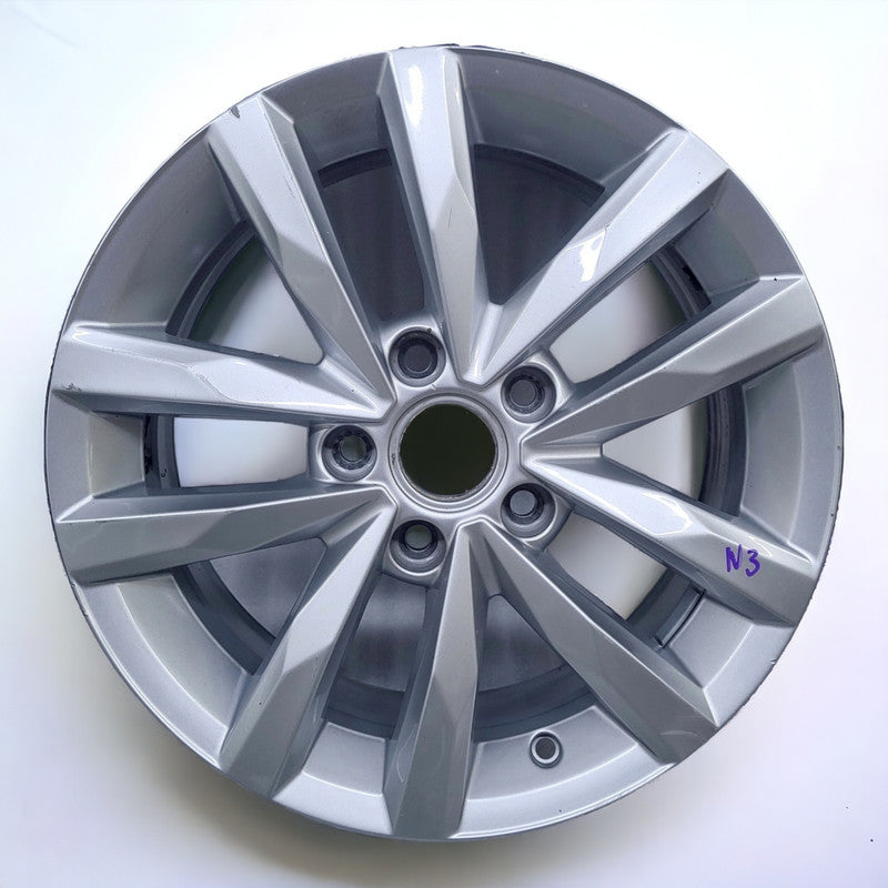 1x Alufelge 16 Zoll 6.5" 5x112 48ET Glanz Silber 5TA601025 VW Touran Rim Wheel