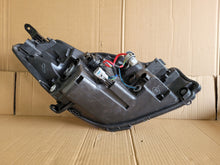 Load image into Gallery viewer, Frontscheinwerfer Toyota Yaris SPP11883 Ein Stück (Rechts oder Links) Headlight