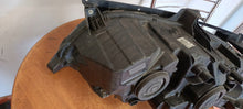 Laden Sie das Bild in den Galerie-Viewer, Frontscheinwerfer Ford Mondeo 89906732 Links Scheinwerfer Headlight