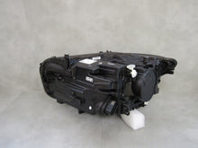 Laden Sie das Bild in den Galerie-Viewer, Frontscheinwerfer Mercedes-Benz W247 A2479061004 LED Rechts Headlight SCH4248737296di