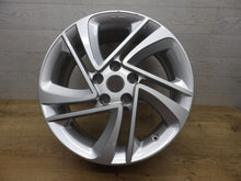 Load image into Gallery viewer, 1x Alufelge 17 Zoll 7.0" 5x114.3 40ET 8201485175 Nissan Qashqai Kadjar Rim Wheel FEL9016621747cv