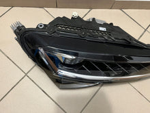 Load image into Gallery viewer, Frontscheinwerfer Skoda Superb III 3V1941016D Full LED Rechts Headlight SCH1026366711up