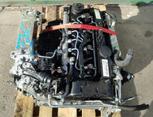 Load image into Gallery viewer, Motor Mercedes-Benz W246 651900 2.2 126TKm 2014 Diesel Engine Unkomplett