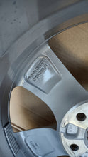 Load image into Gallery viewer, 1x Alufelge 17 Zoll 7.0" 5x112 47ET 8S0601025J Audi Tt Rim Wheel FEL2943334972of