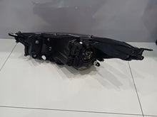 Laden Sie das Bild in den Galerie-Viewer, Frontscheinwerfer Toyota 4 Yaris 81130-K0060 LED Rechts Scheinwerfer Headlight SCH1240558621rm