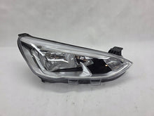 Laden Sie das Bild in den Galerie-Viewer, Frontscheinwerfer Ford Focus 7B13W029AE Rechts Scheinwerfer Headlight SCH2357423664df
