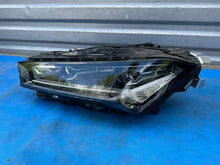 Laden Sie das Bild in den Galerie-Viewer, Frontscheinwerfer Skoda Superb I 3P1941015B Links Scheinwerfer Headlight SCH2424429647fi
