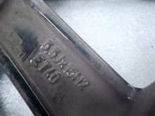 Laden Sie das Bild in den Galerie-Viewer, 1x Alufelge 15 Zoll 5.5&quot; 5x100 40ET Glanz Schwarz 2G0601025AG VW Polo Rim Wheel