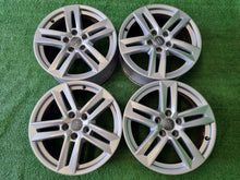 Laden Sie das Bild in den Galerie-Viewer, 4x Alufelge 17 Zoll 7.0" 5x112 42ET Glanz Silber 8W0601025P Audi A4 B8 Rim Wheel FEL8383746718wt